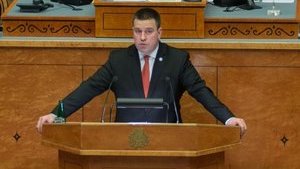 Мир ждет от России шагов по прекращению конфликта с Украиной, - премьер Эстонии Ратас на встрече с послом РФ Петровым