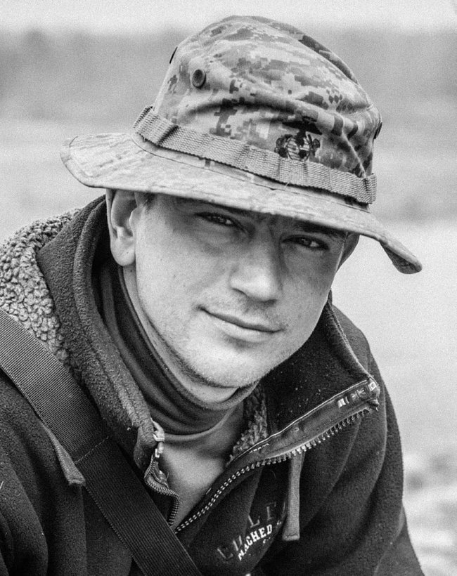 Артилерист Богдан, позивний Грач: Восени 2014 року, півтора місяця обороняючи Донецький аеропорт, я не втратив жодного бійця, жодної одиниці техніки 03