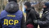 Военнослужащих одного из разведбатальонов на Житомирщине поймали на изготовлении и сбыте наркотиков: изъяты оружие, валюта и "товар" на миллион. ФОТОрепортаж