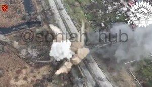Ukrainian aviation conducts precision bombing strike on Russian infantry group in Kherson region. VIDEO