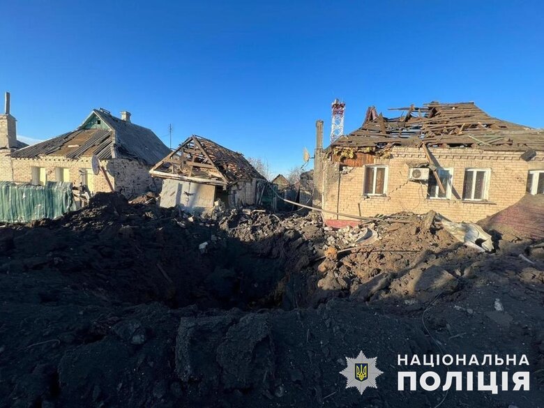 Последствия вчерашнего обстрела Донецкой области: разрушены 19 жилых домов и коксохимический завод. Есть убитые и раненые 03