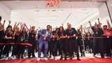 Ритейлер H&M начал поиск персонала в Украине