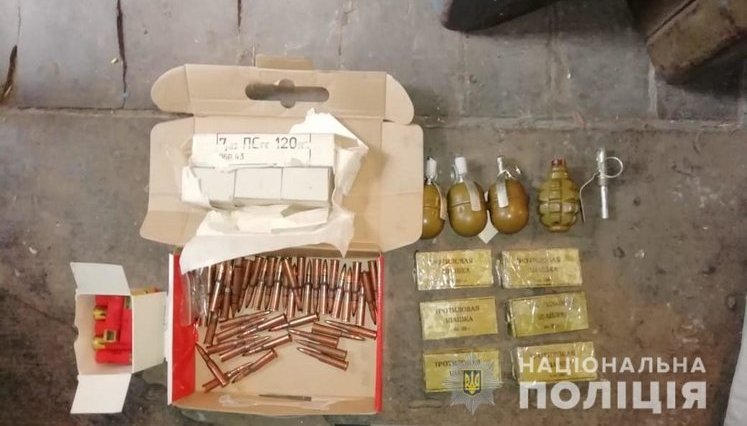 Тротиловые шашки, гранаты и патроны хранил в гараже житель Киевщины, - Нацполиция. ВИДЕО