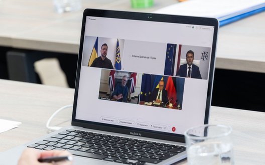 Зеленський обговорив зі Стармером, Макроном і Мерцом активізацію дипломатії заради миру