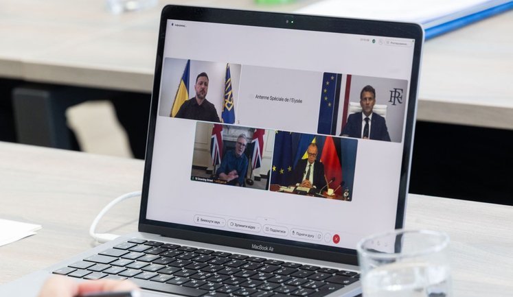Зеленский обсудил со Стармером, Макроном и Мерцем активизацию дипломатии ради мира