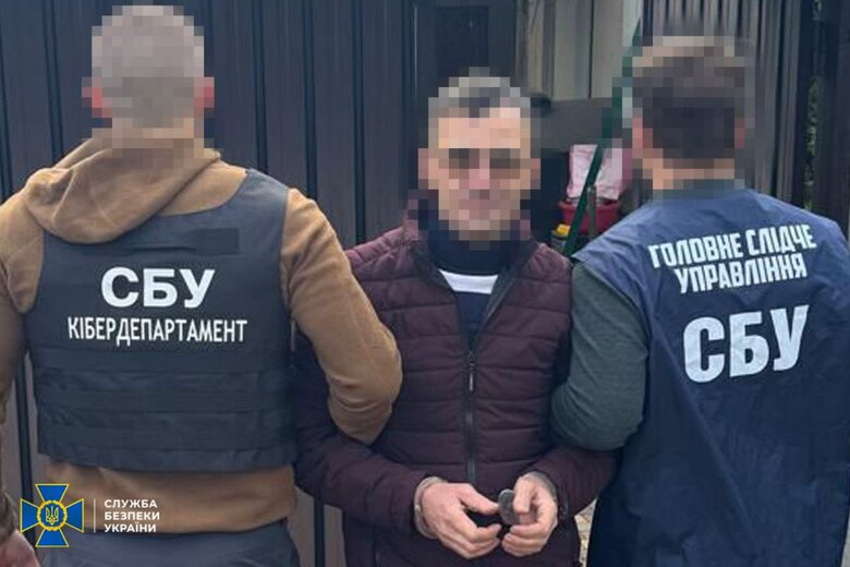 СБУ затримала агента ФСБ, який готував підпали авто українських воїнів у Дніпрі