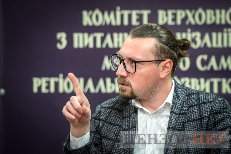 Слуга народу Віталій Безгін: В Україні є традиція, що, давайте, жоден парламент не буде досиджувати до кінця свій строк. Я не думаю, що це той випадок 12