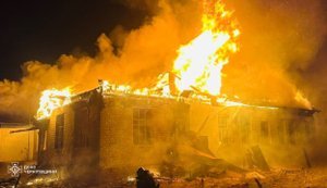 Рашисти вдарили дронами по Чернігівщині: спалахнула пожежа. ФОТО