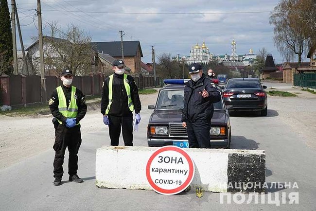 Почаевскую Свято-Успенскую лавру закрыли на карантин, - Нацполиция 03