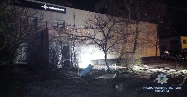 Вночі стався вибух біля будівлі Київенерго 03