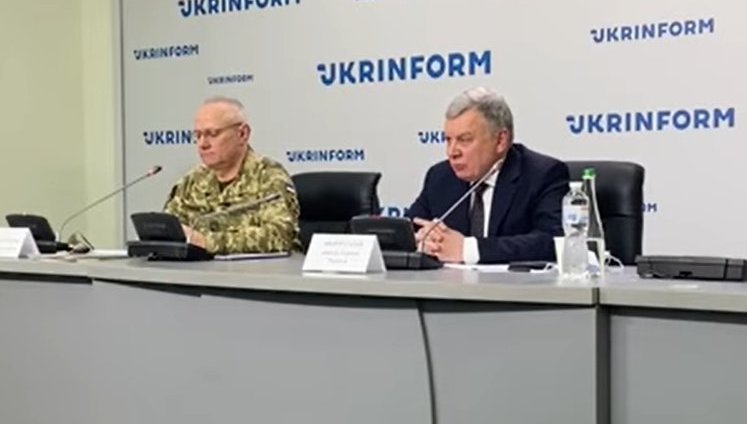Міністр оборони Таран двічі звинуватив МВФ у затримках виплат на оздоровлення бійців. ВIДЕО