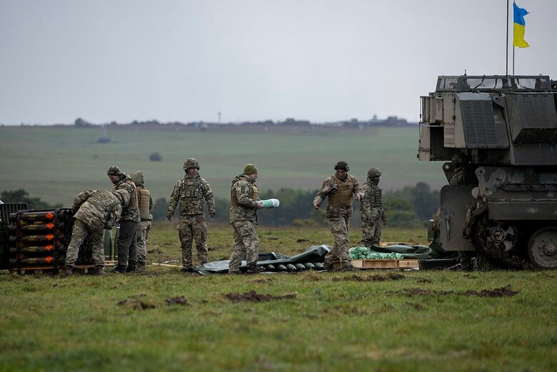 British Ministry of Defense shows how Ukrainian artillerymen are mastering AS90 01 British Ministry of Defense shows how Ukrainian artillerymen are mastering AS90 01