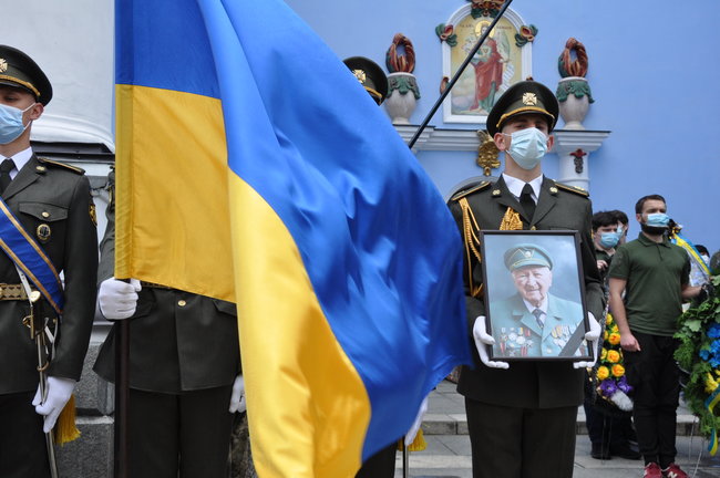 С умершим ветераном ОУН-УПА и дивизии Галичина Орестом Васкулом простились в Киеве 47