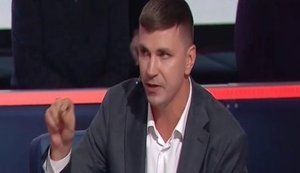 "Слугам народа" раздавали деньги за поддержку закона об олигархах прямо в туалете ВР, - нардеп Поляков. ВИДЕО