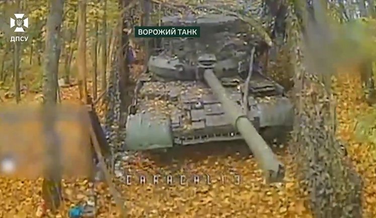 Втрати російської армії у жовтні: 31 000 окупантів, 93 танки, 230 бронемашин і понад 800 артсистем