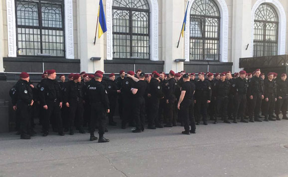 Подразделения полиции начали патрулирование в Одессе 01