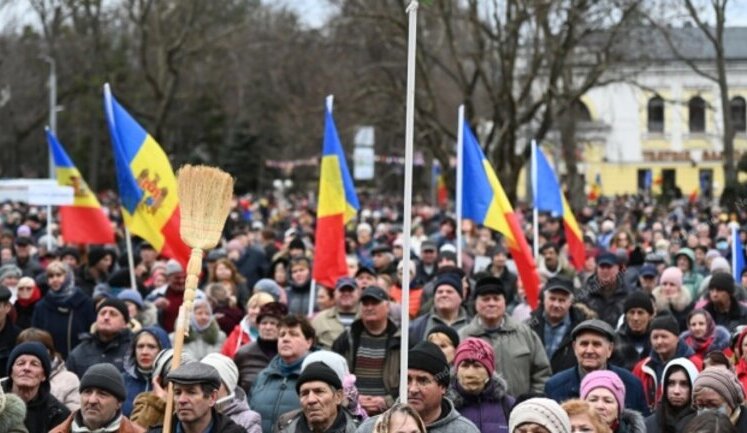 Protests in Moldova: pro-Russian forces issued ultimatum to Sandu, clashes broke out