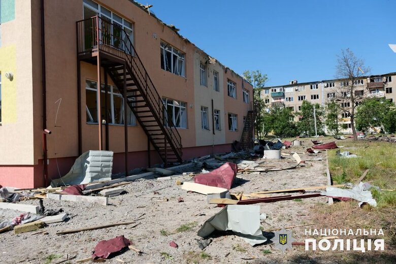 Окупанти вдарили по Мирнограду на Донеччині, є поранені