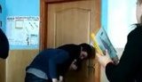 В Одеській області школяр побив однолітка просто в класі. ВIДЕО