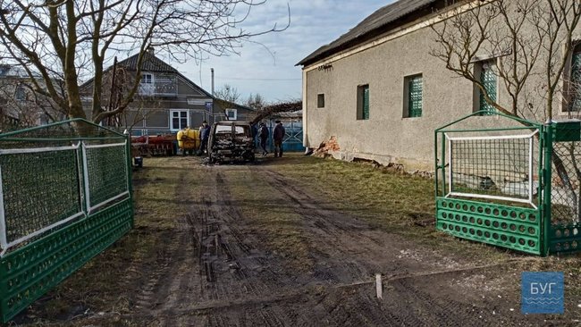 Невідомі на Волині спалили автомобіль священника ПЦУ Місана 03