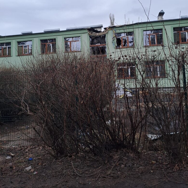 Зранку ворог обстріляв житлові квартали Авдіївки та вдарив ракетою по коксохіму, - ОВА 10 Зранку ворог обстріляв житлові квартали Авдіївки та вдарив ракетою по коксохіму, - ОВА 10