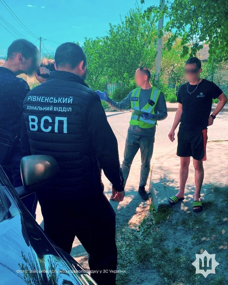 В Ровенской области у военного в СЗЧ обнаружили около килограмма наркотиков