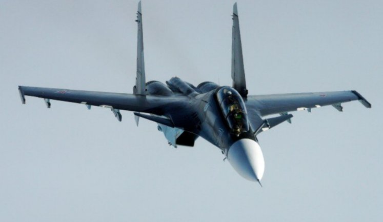 Російський Су-30СМ впав у Калінінградській області, трохи не долетівши до кладовища, на якому ховали "героя СВО": "#бать! Это че такое!!!". ВIДЕО