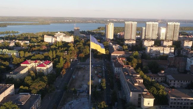 До Дня Незалежності в Дніпрі відкриють найвищий флагшток в Україні, - Резніченко 01