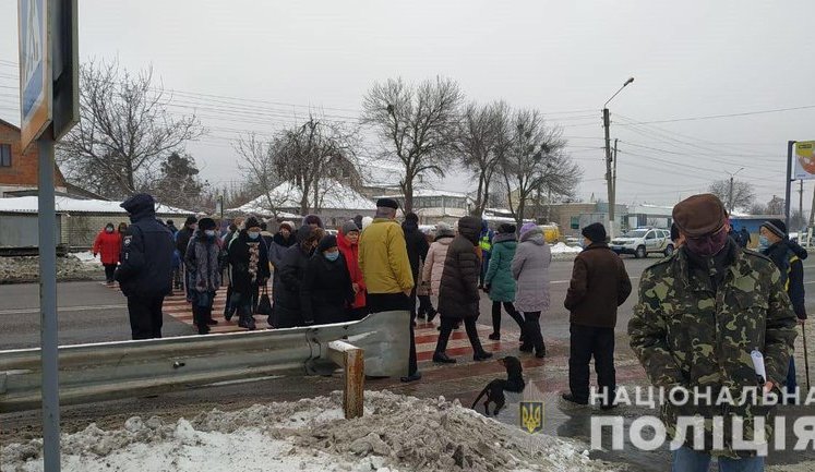 Две трассы на Харьковщине перекрывали в знак протеста против тарифов на газ. ФОТОрепортаж