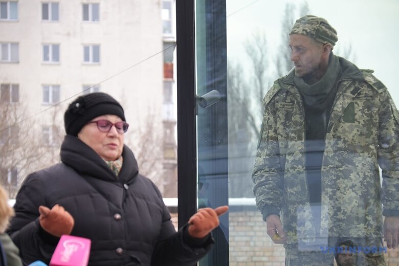 Памятник Герою Украины Александру Мациевскому, расстрелянному оккупантами за слова Слава Украине, открыли в Киеве 03
