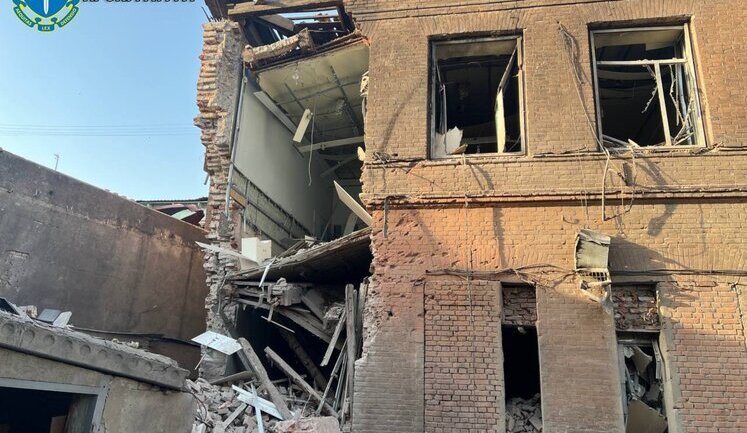 Consequences of enemy’s morning attack on Kharkiv: 9 injured, including infants. Medical facilities damaged. PHOTOS