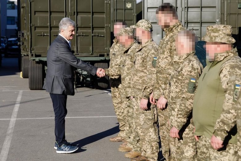 Порошенко виступив проти збільшення видатків на силовиків у тилу
