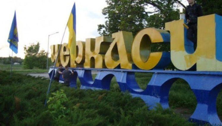 7 новых подтвержденных случаев заражения коронавирусом зафиксировано на Черкасщине, один человек умер, - ОГА