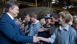 Спасибо Януковичу за наше счастливое детство: Президент вручил ключи от квартиры многодетной семье в Николаеве. ФОТОрепортаж