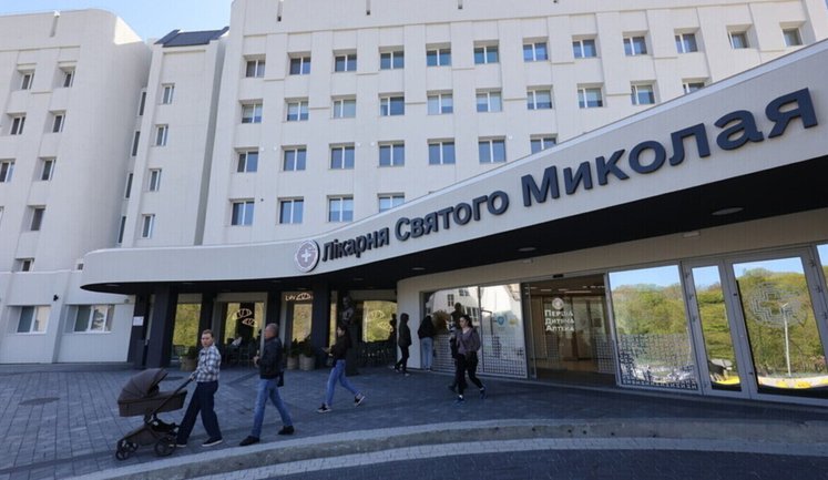 У Львові з лікарні виписали 6-річну дівчинку, яку кілька днів тому ударила блискавка