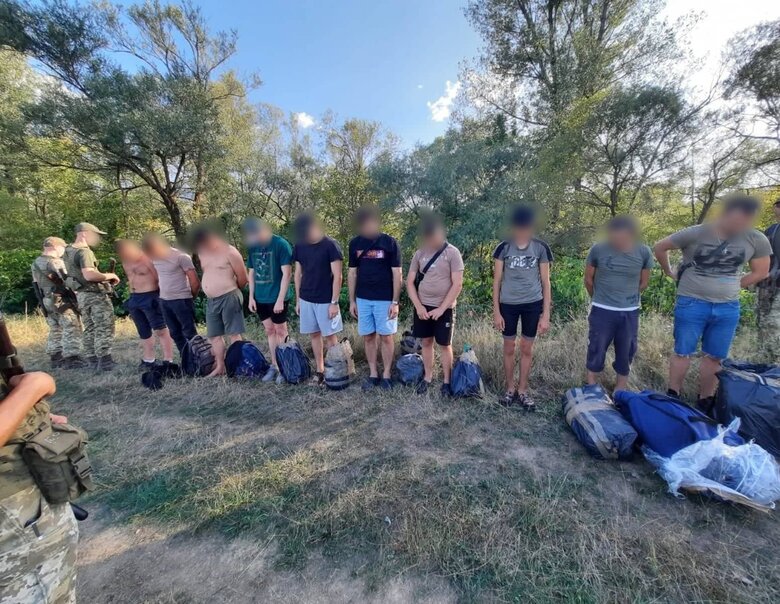 На Закарпатті за добу затримали 20 чоловіків при спробі незаконно перетнути кордон, - Держприкодонслужба 01