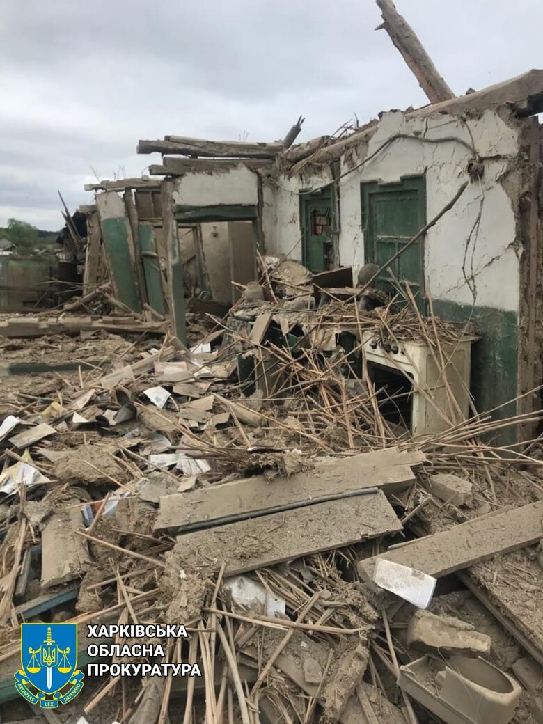 Россияне в полдень обстреляли село на Харьковщине, один человек получил ранения 07 Россияне в полдень обстреляли село на Харьковщине, один человек получил ранения 07