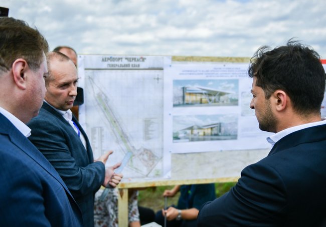 Zelenskyi wants airport in Cherkasy 02