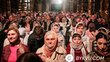 Никаких масок и соцдистанции: прихожане Киево-Печерской Лавры проигнорировали карантинные ограничения на пасхальном богослужении, - СМИ. ФОТО