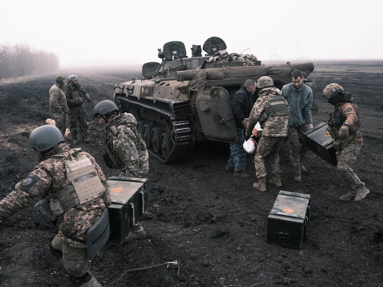 Війна — не привід для цензури, - інтерв’ю з фотографом Максимом Дондюком 35