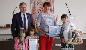 В прошлом году в День усыновления у меня появился сын. На Луганщине 1451 ребенок ждет семейного тепла, - глава ОГА Гарбуз. ФОТОрепортаж