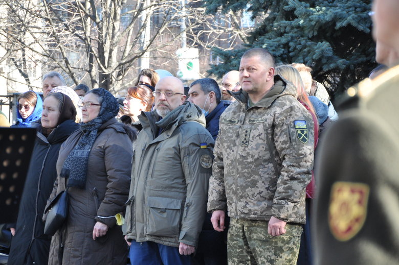 В Києві попрощалися із загиблим внаслідок російського обстрілу розвідником 30-ї ОМБр Антоном Сидоровим 29