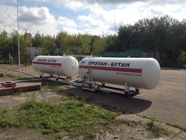Налоговики на Ривненщине пресекли работу двух незаконных автозаправок 04 Налоговики на Ривненщине пресекли работу двух незаконных автозаправок 04