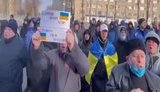 "Свободу меру!", - мелітопольці вийшли на акцію протесту і вимагають від окупантів відпустити викраденого міського голову Федорова. ВIДЕО