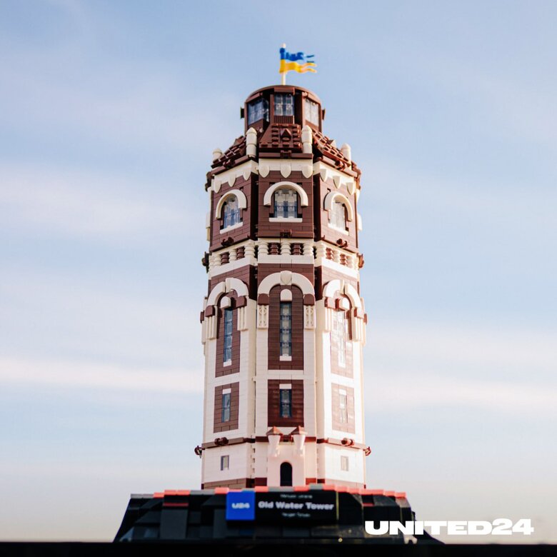 Украина-мать, мариупольская водонапорная башня и Ласточкино гнездо: LEGO-художники создадут уникальные конструкторы, посвященные Украине 02