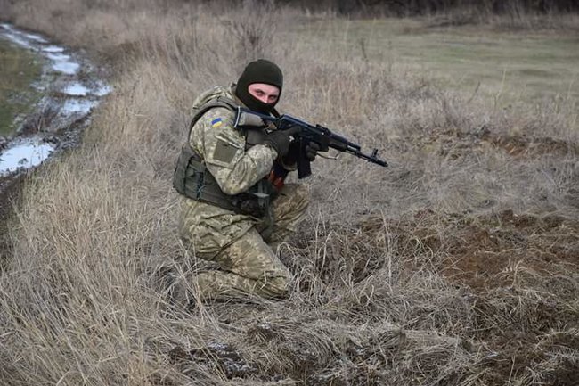 Розвідники-артилеристи провели тактичні навчання на Луганщині 05