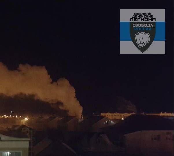 A train with fuel caught fire in Yekaterinburg 01