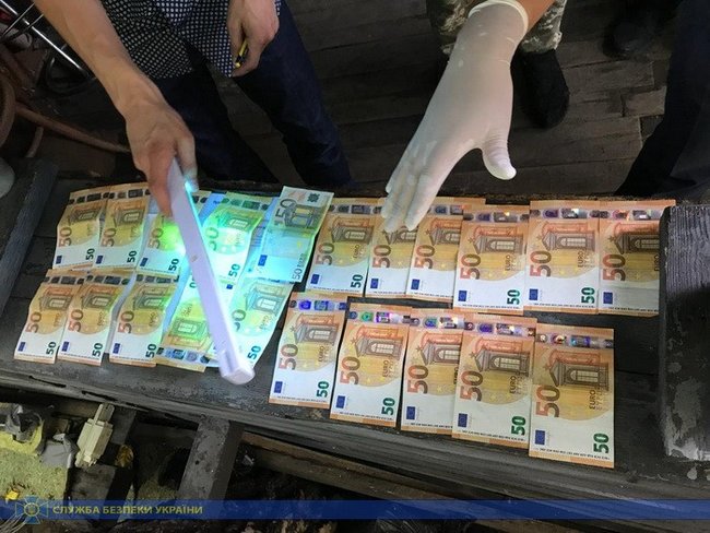 Співробітники СБУ затримали на хабарі керівника Чопського прикордонного загону 01