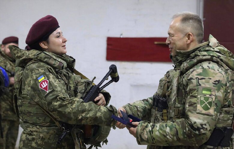 Сирський відвідав воїнів на Курському напрямку