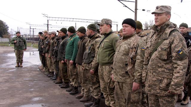 Воїнів-артилеристів, які повернулися із зони АТО, урочисто зустріли на Київщині 07